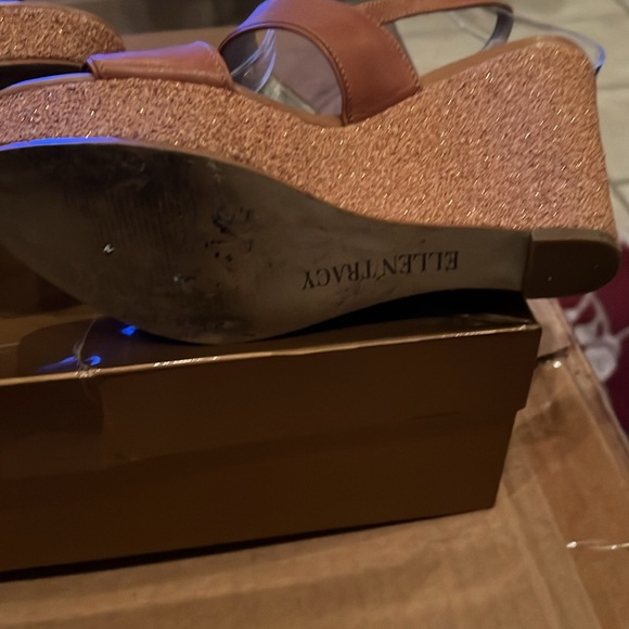 Ellen Tracy EB-Law Glitter Wedge Leather Sandals in Saddle Color Sz 7 1/2 - Picture 11 of 14